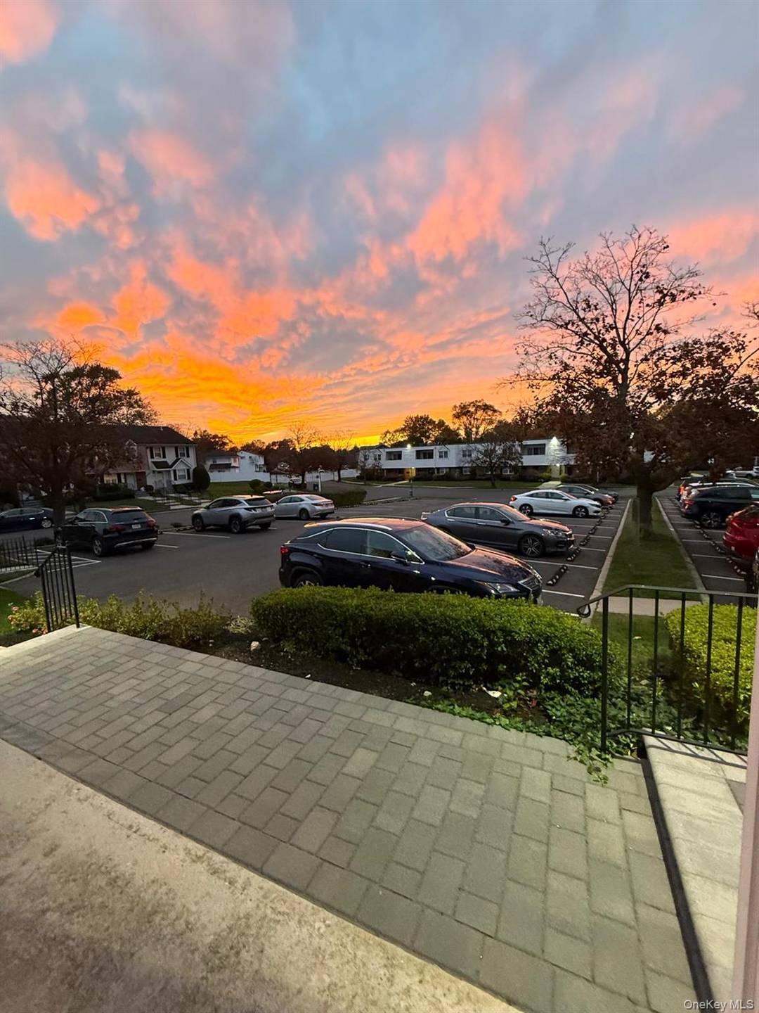 Welcome to this bright and inviting lower level condo in the desirable The Villas in Nassau community.