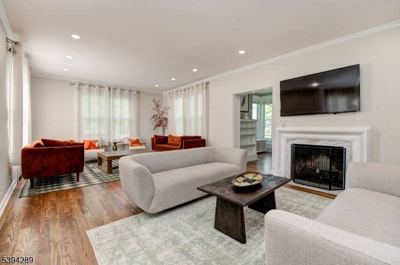 Located in the coveted Seven Oaks Historic District, this fully furnished residence offers three levels of beautifully curated living within a serene, tree lined neighborhood.