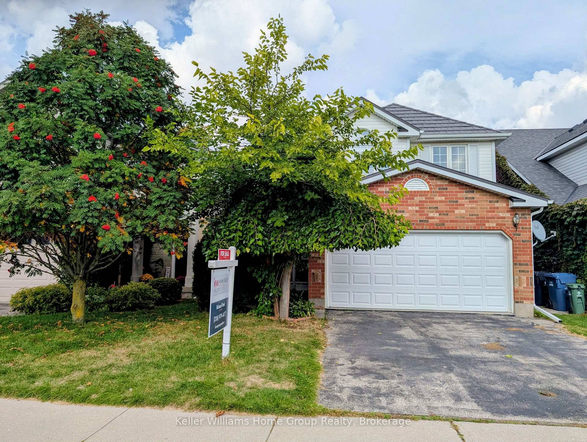 Welcome to your new Home in the highly sought after South End of Guelph !