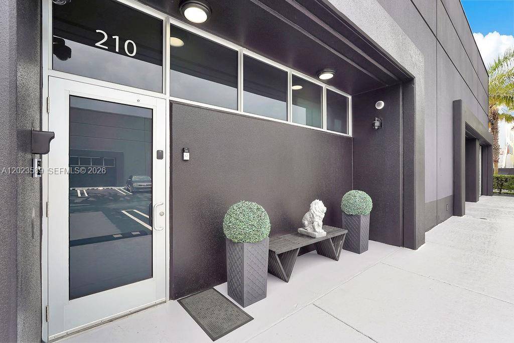 PRIME DORAL AUTOMOTIVE FLEX SPACE NOW AVAILABLE AT THE COLLECTION SUITES DORAL UNIT 210, WITH THE OPPORTUNITY TO PURCHASE UNITS 210 amp ; 211 TOGETHER OR SEPARATELY.