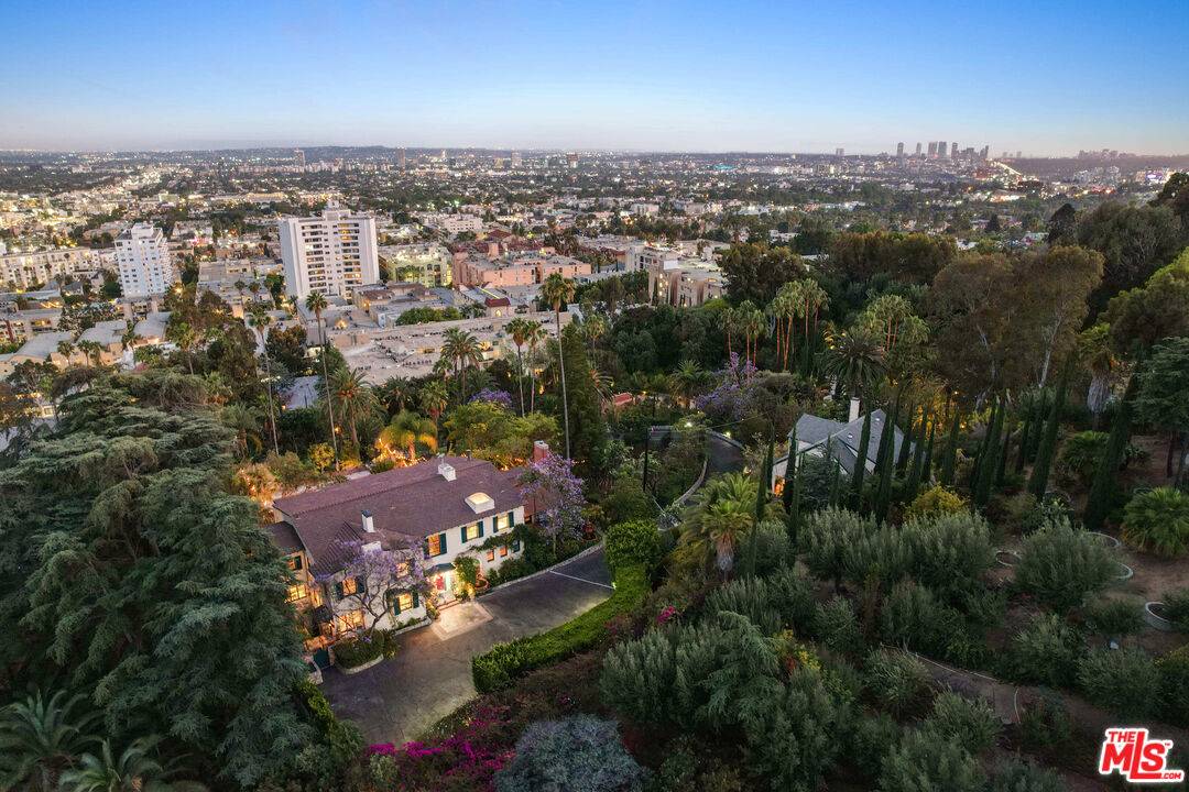 2003   La Brea Ter 7BR Hollywood Hills East La