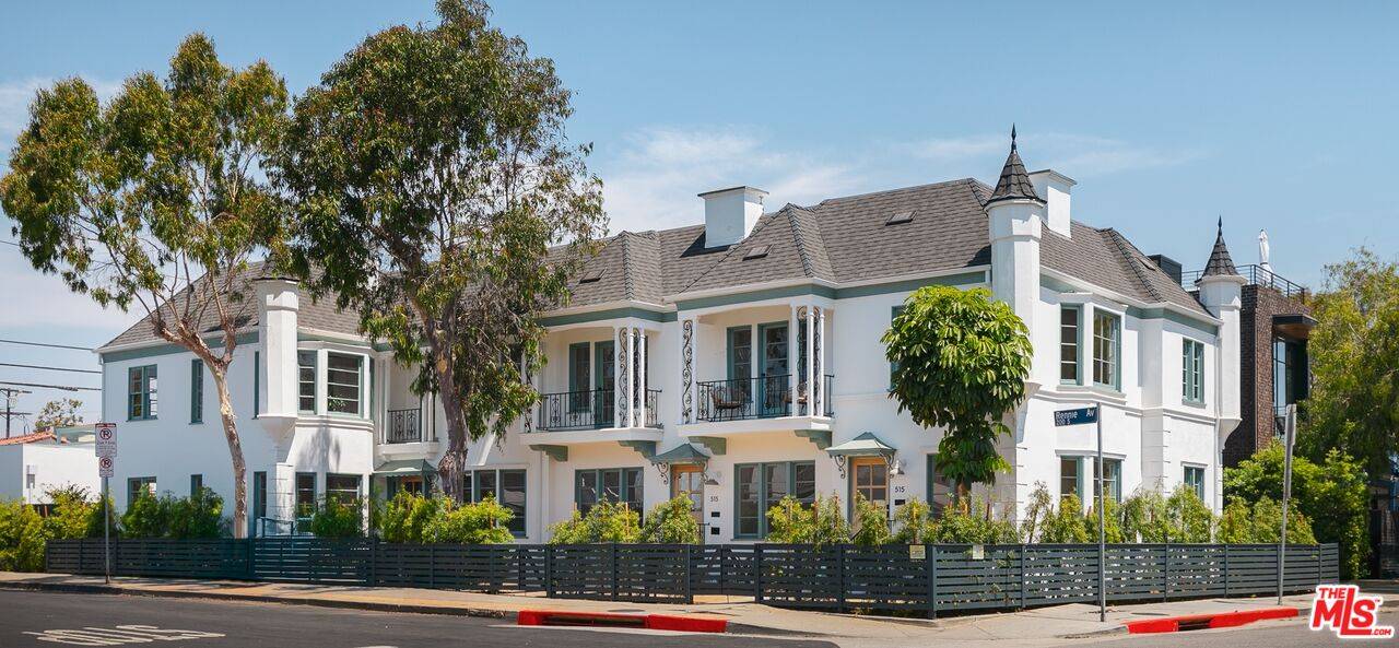 519 1/2 Rose Ave 2BR Marina Del Rey La