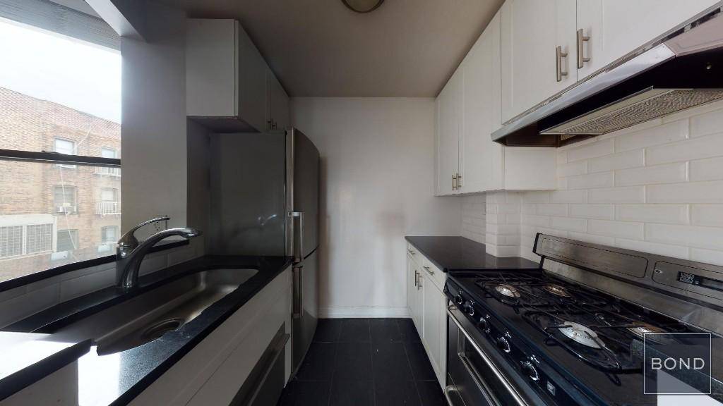 Massive 2 bedroom apartment in the heart of West Village.