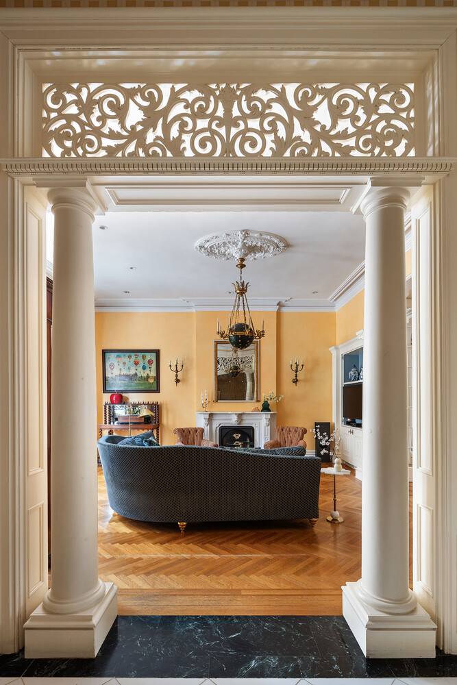 Architecturally Remarkable 30 Ft Wide Mansion in Brooklyn Heights Award winning design featuring a home theater, private gym, multi level backyard, and 6 fireplaces situated near the end of a ...