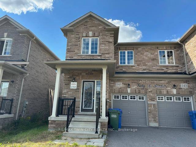 Modern 3 bedroom semi detached home in family friendly Dundalk Community.