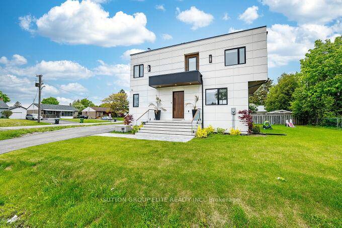 Experience Luxury Living In This Custom Home Built In The Heart Of Bolton !
