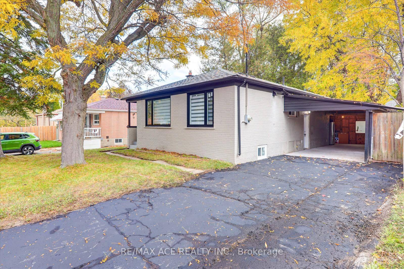 Prime location on a spacious lot !