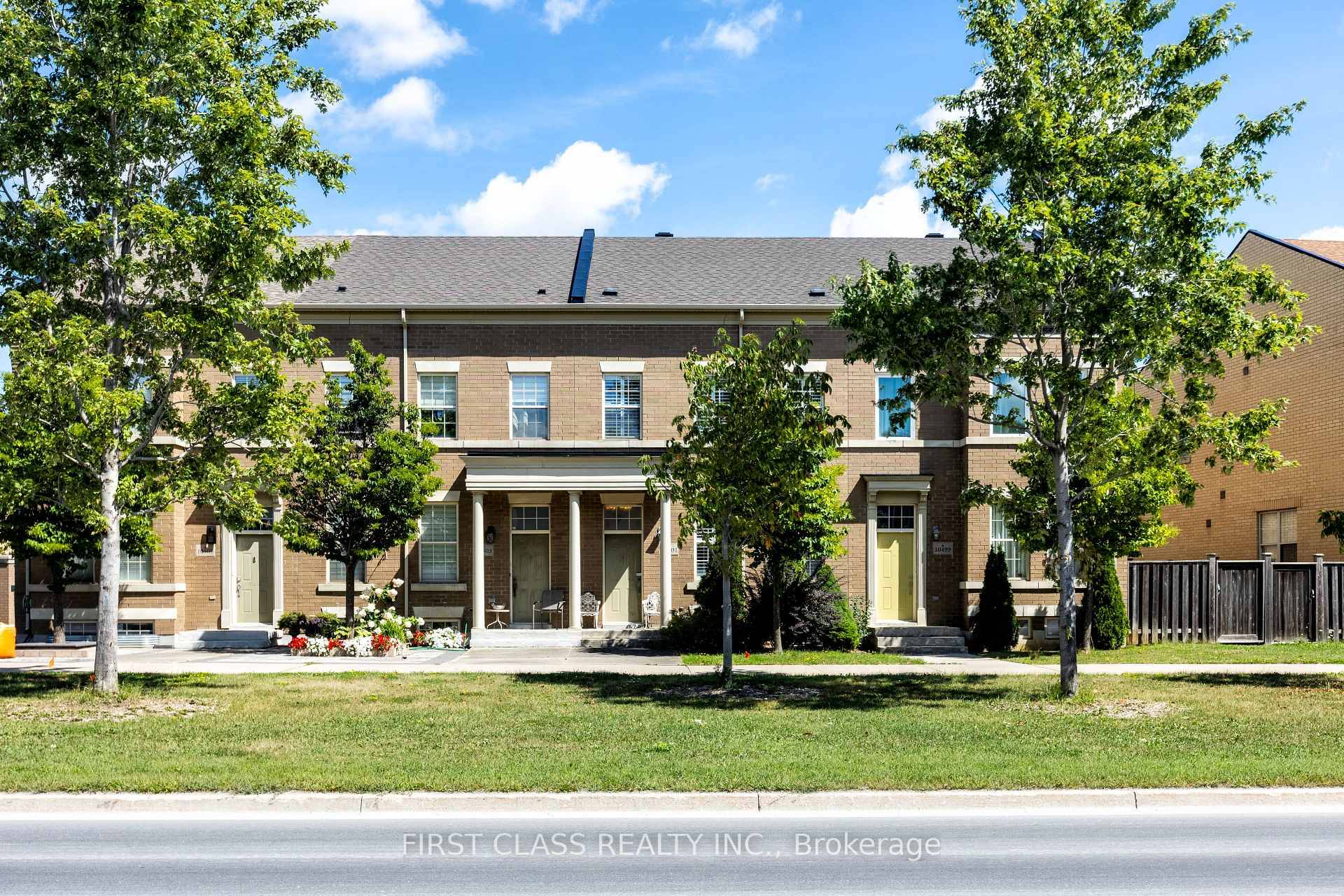Premium Townhome ; 1870 Sf ; 9' Ceiling ; 3 1 4' Hdwd Floor In Lr, Dr, Fr amp ; 2nd, Flr Hallway ; Hdwd Stairs ; Open Concept Spacious ...