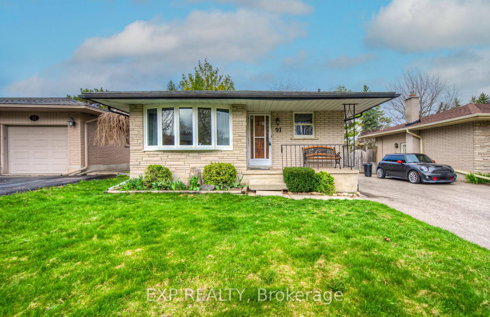 Welcome to 91 Kimberly Crescent, Kitchener !