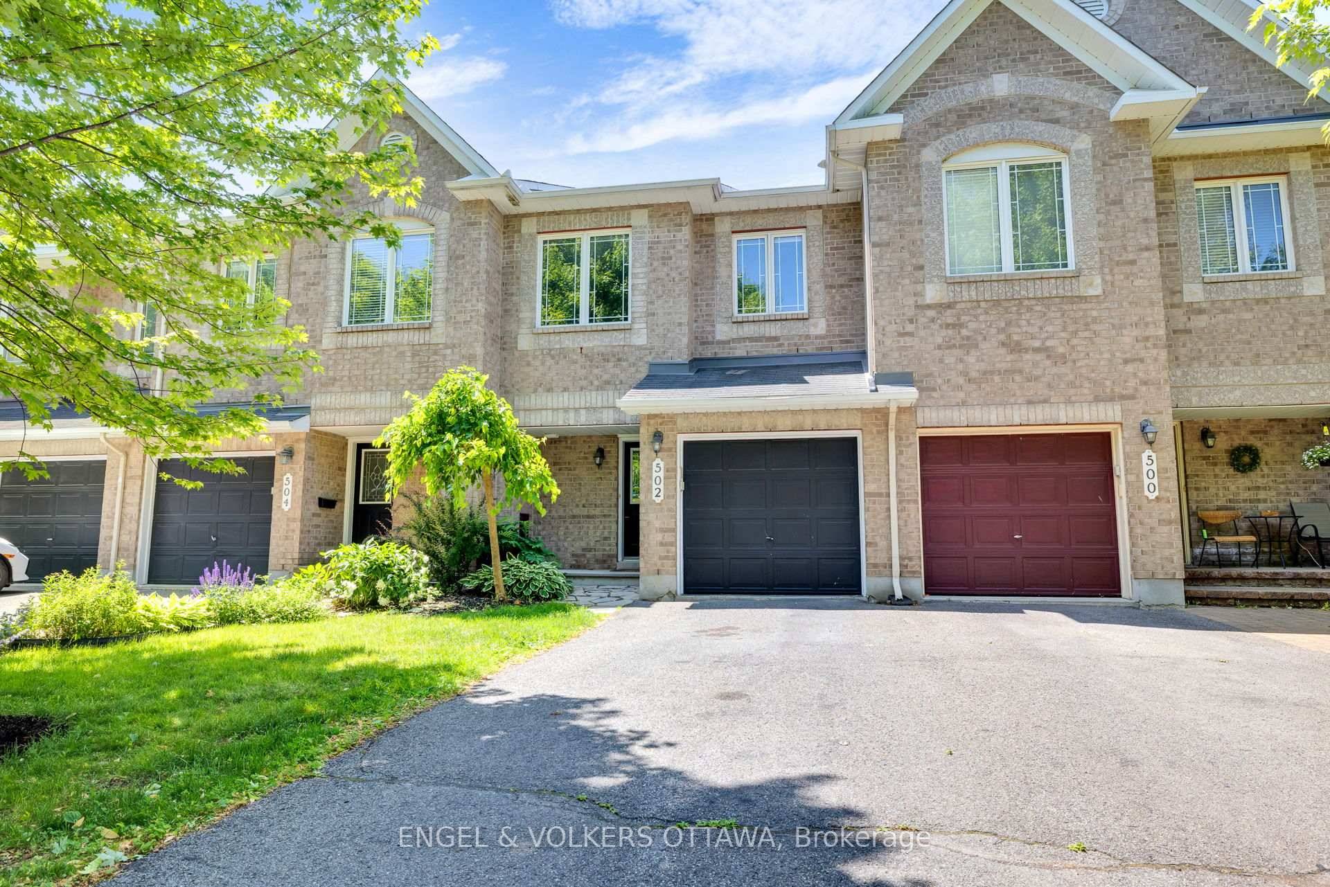 Welcome to 502 Woodchase Street !