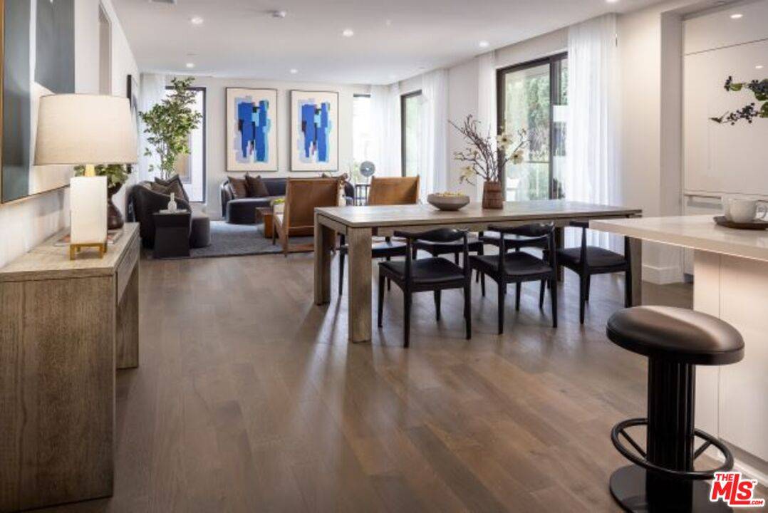 411 S Hamel Rd 2BR Beverly Grove La