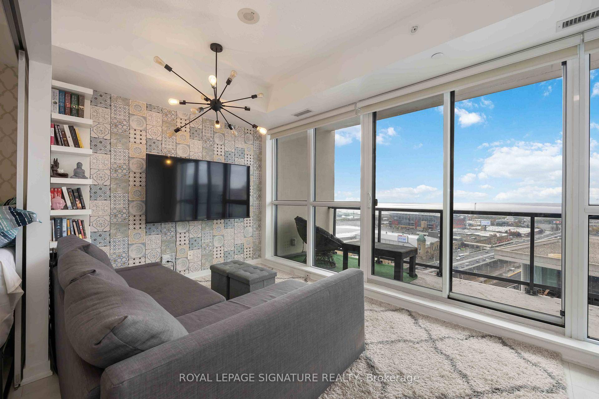 Views that rival million dollar suites for less than half the price !