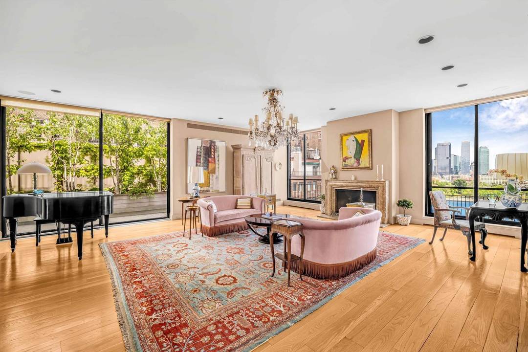 Nestled within one of Manhattan's most coveted and discreet enclaves, this remarkable PENTHOUSE offers an unparalleled blend of tranquility and convenience, mere moments from the vibrant pulse of Midtown.