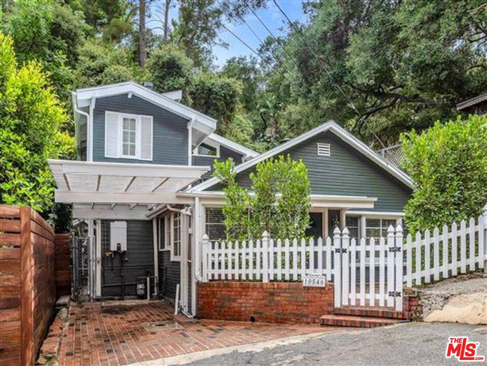 10546 Selkirk Ln 3BR Bel Air La