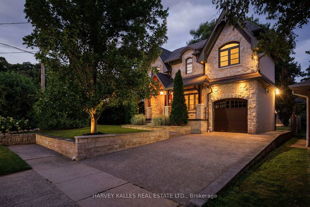 Stately, modern, yet classic, this visual masterpiece at 38 Westmount Park Road in Etobicoke offers the epitome of luxury living with a total of 3170 sq ft.