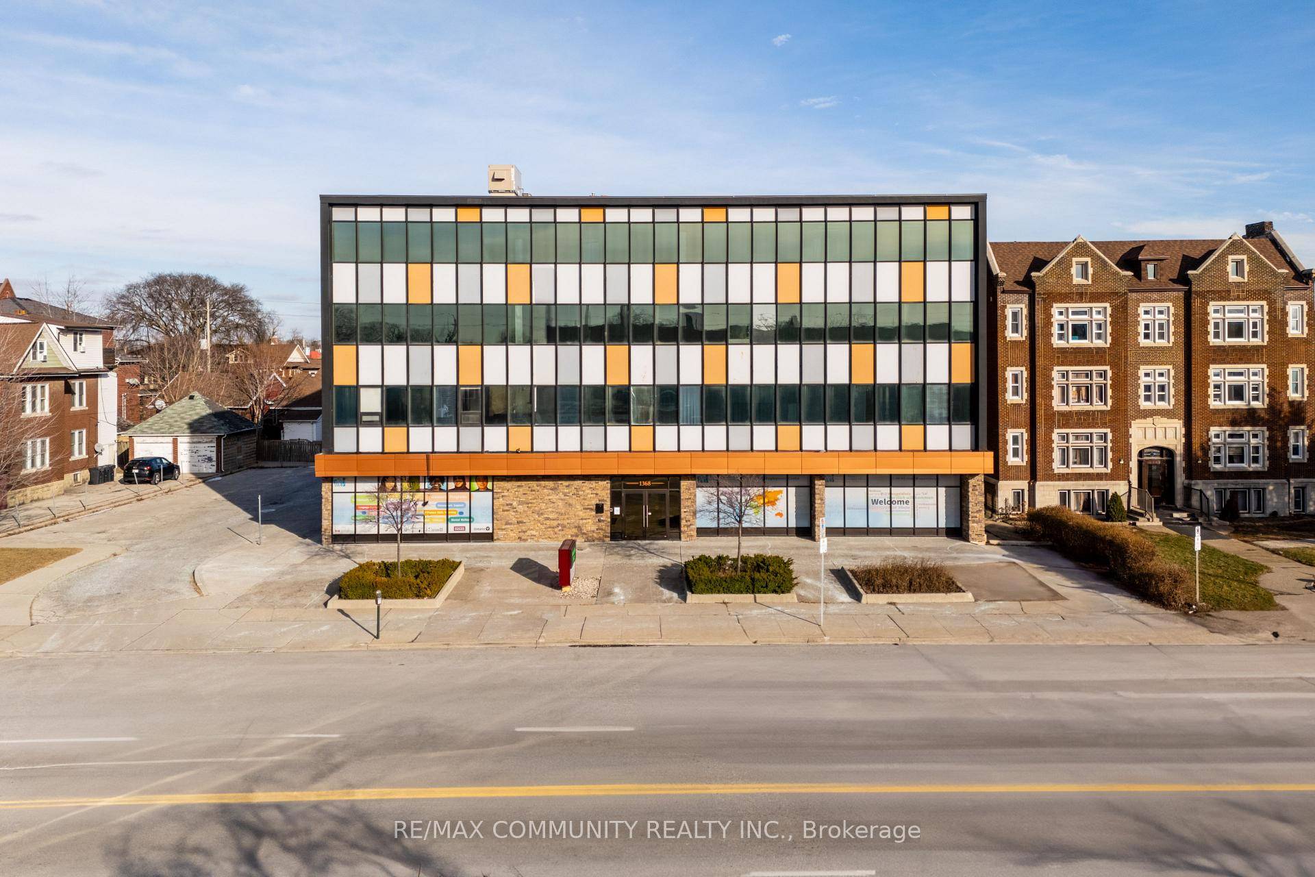 Prime investment opportunity in the heart of Windsor !