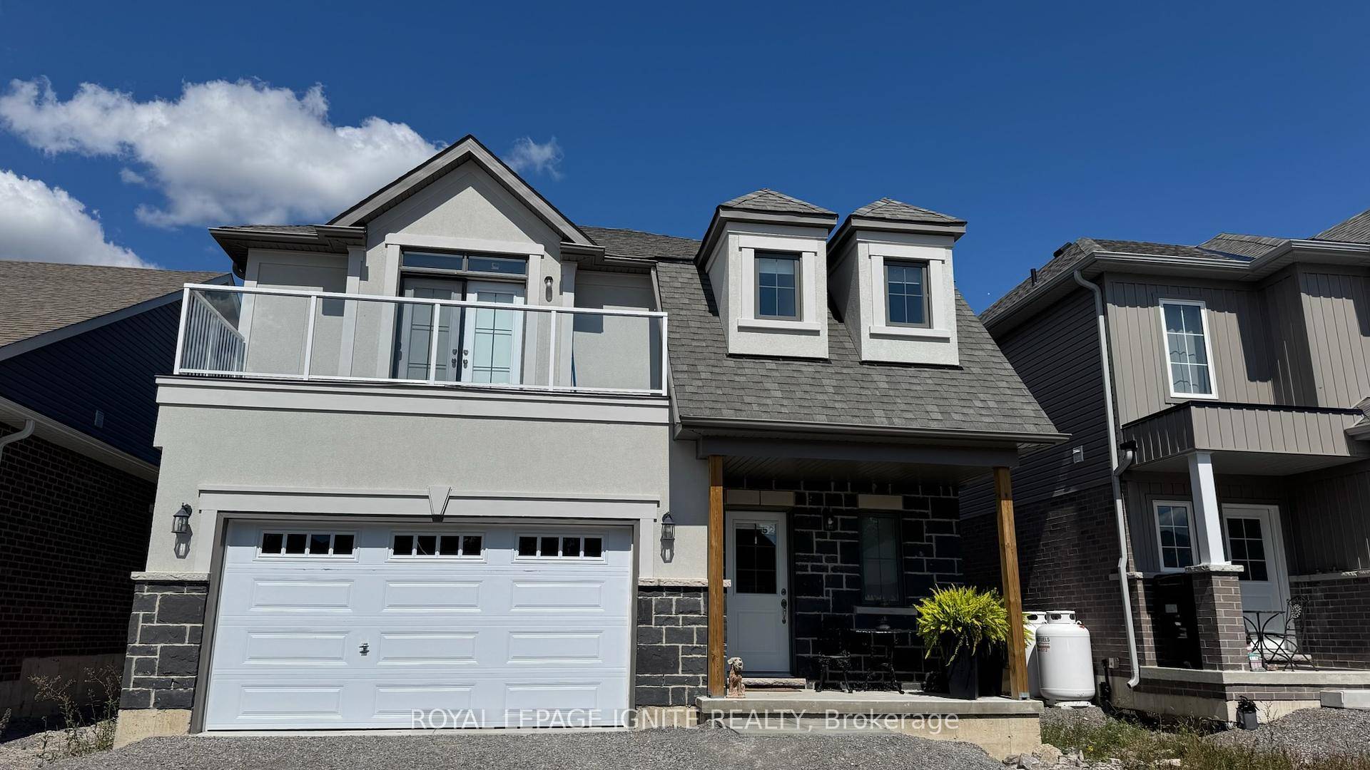 Discover the Charm of Bobcaygeon an exciting new community development nestled just steps away from the serene Sturgeon Lake.