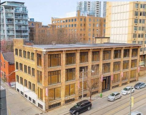 For Lease 14 McCaul St, Unit 100 Queen St W amp ; McCaul St Ground Floor Corner Retail Approx.