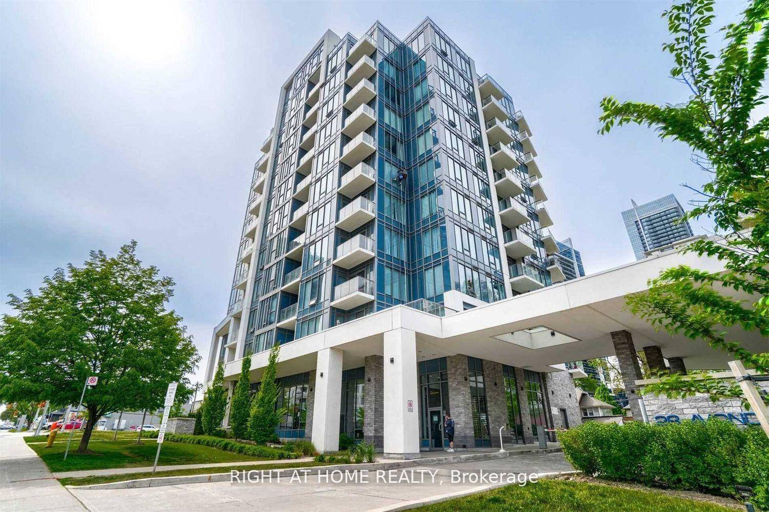 Fantastic 1 bed den in a mid rise building.
