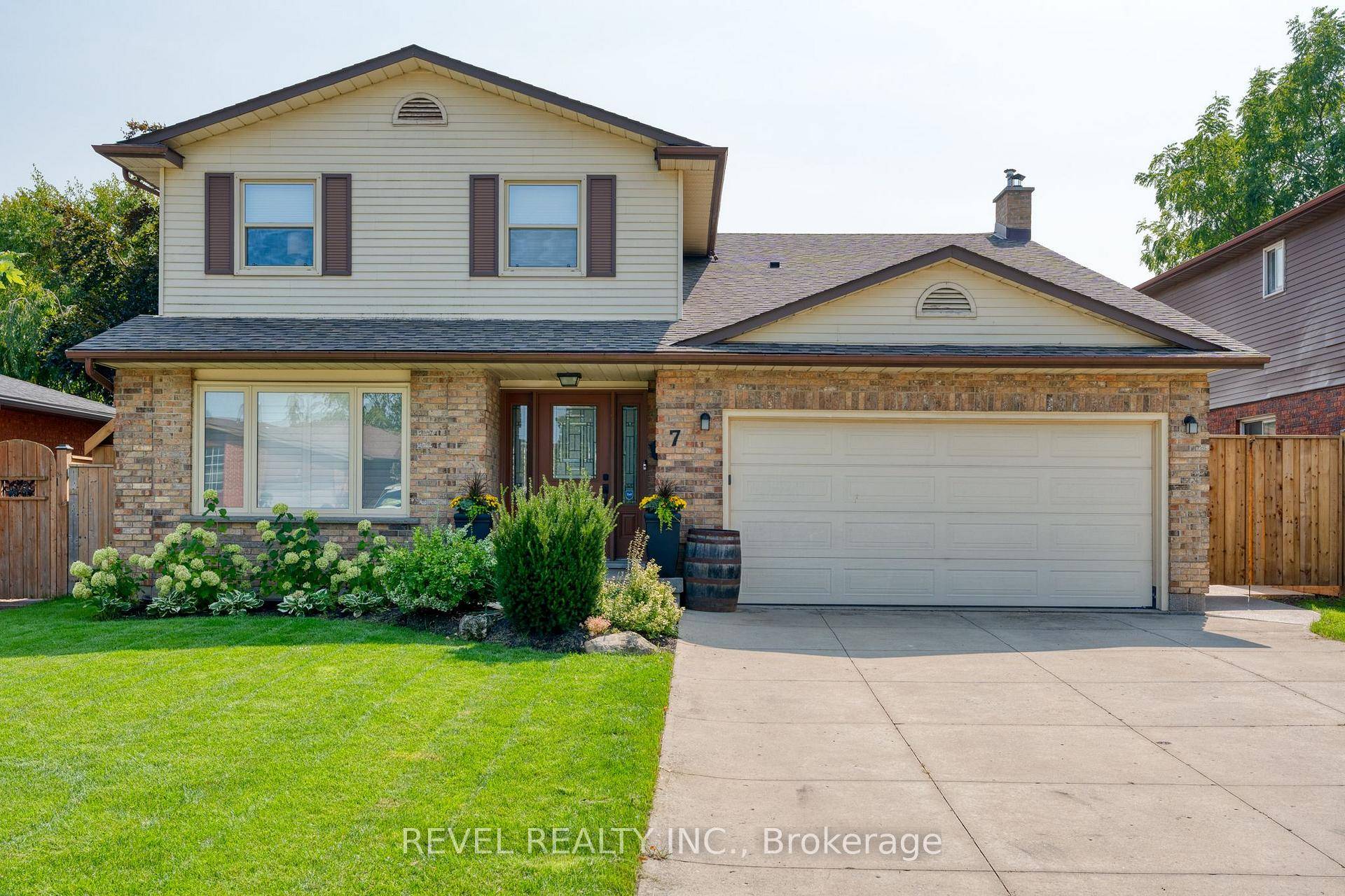 Stunning 4 bedroom, 3 bathroom 2, 144 square foot two storey home sitting on a generous 55.