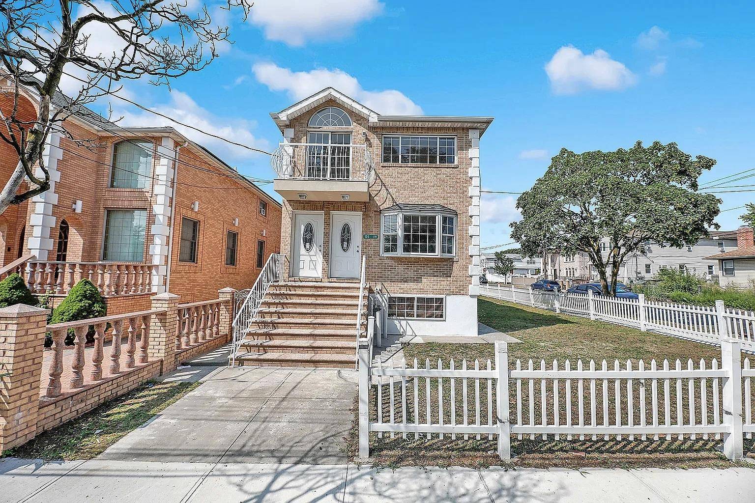 Beautiful detached 2 family house near Belt pkwy in South Ozone Park, featuring 3 bed 2 bath, living, dining, kitchen on 1st floor, 3 bed 2 bath, living, dining, kitchen, ...