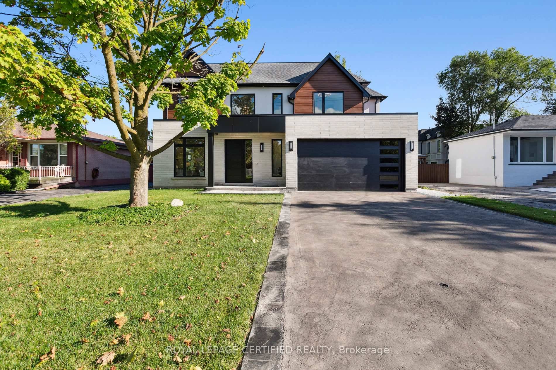 Exquisite Luxury Living in Oakville.