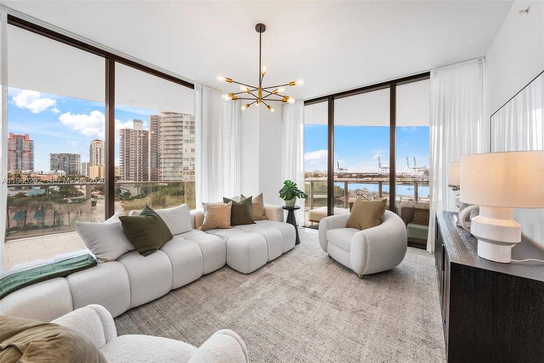 Never lived in, spacious and bright corner 3 bedroom, 3.