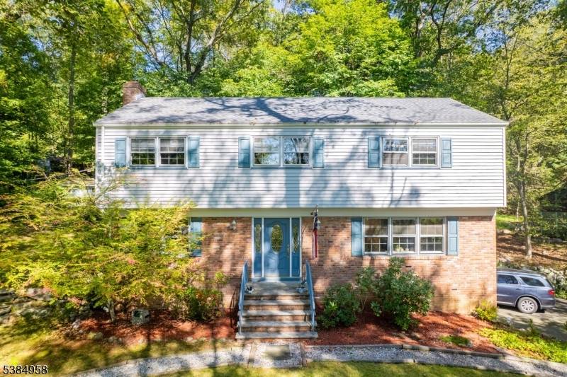 Welcome to this spacious 4 bedroom, 2.