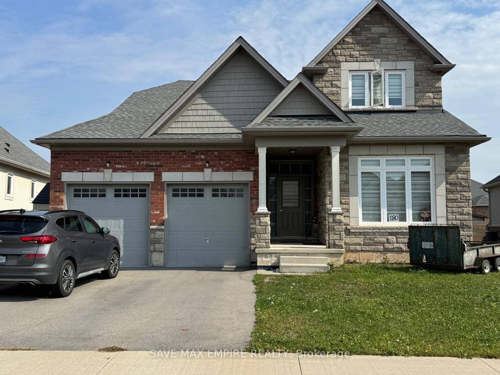 Welcome to this beautifully designed 2160 sq ft bungaloft, offering the perfect combination of comfort, space, and location.