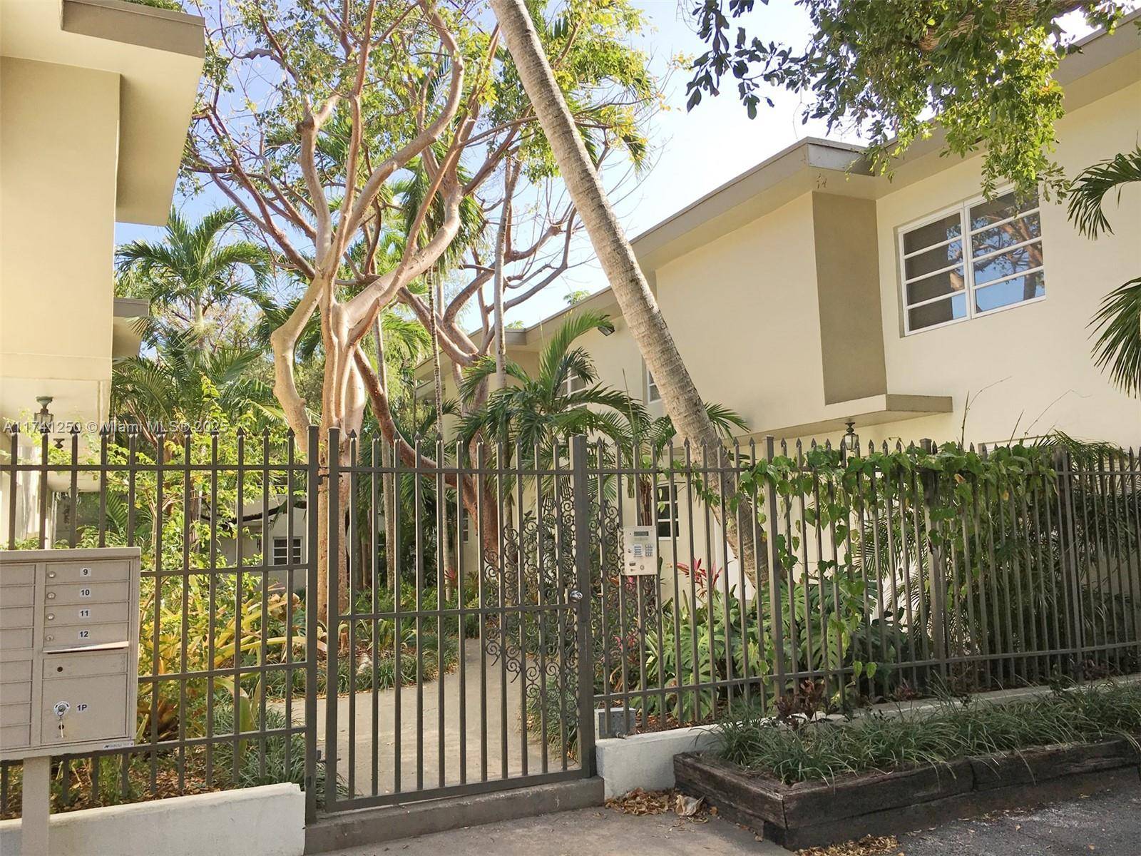 Live in the heart of Coconut Grove in this beautiful 2 bedroom, 1.