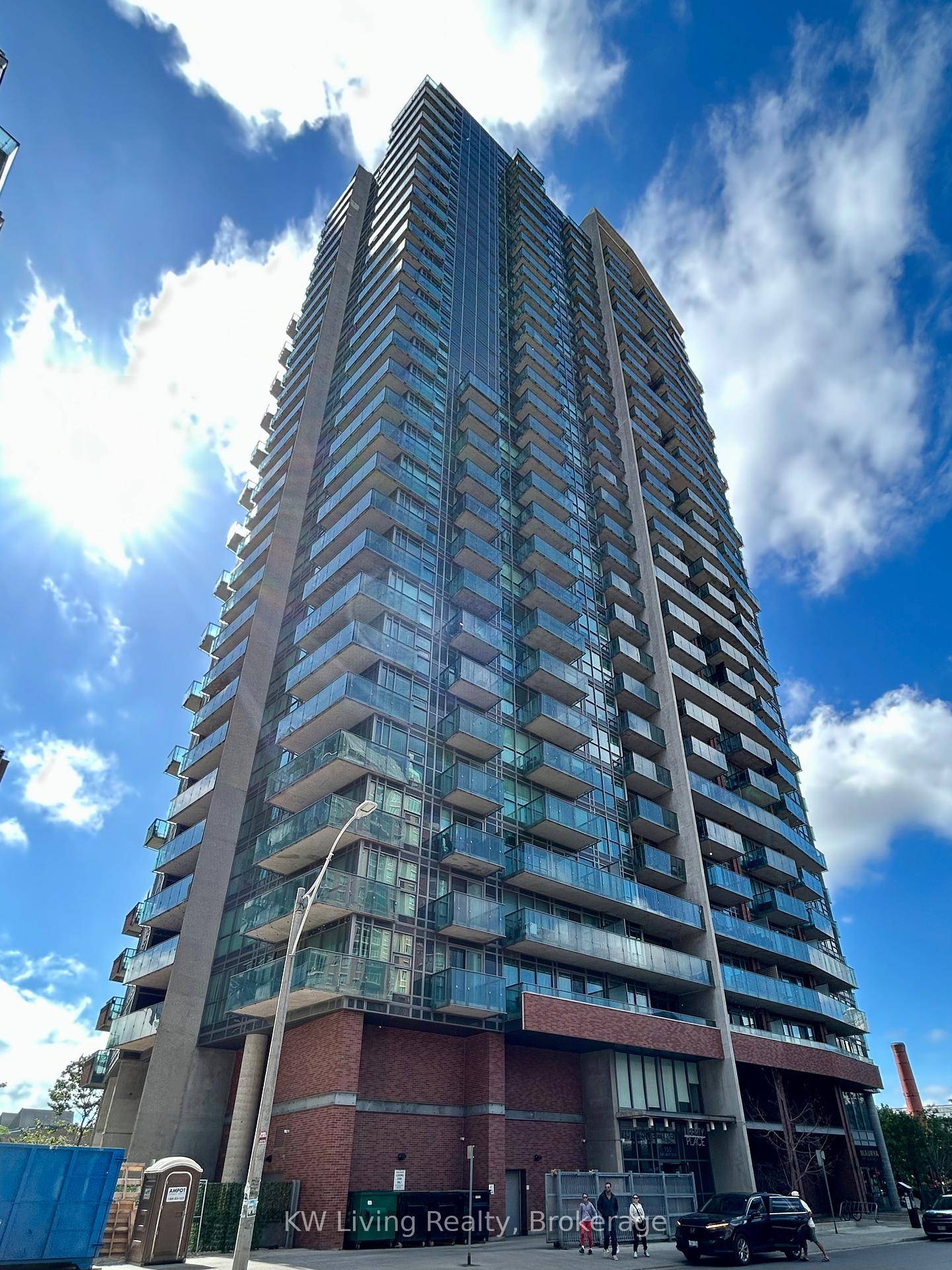 Welcome to Liberty Place, right in the heart of Liberty Village !