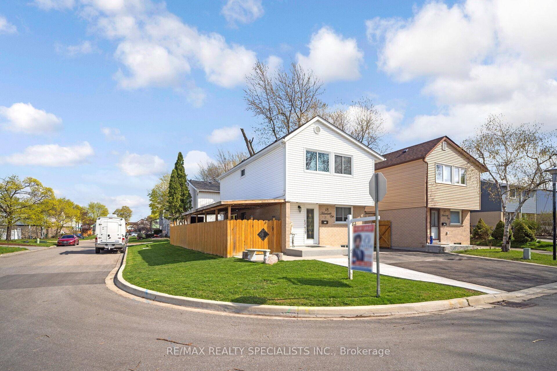 Welcome to this beautifully upgraded 4 1 bedroom detached residence situated on a spacious 37.