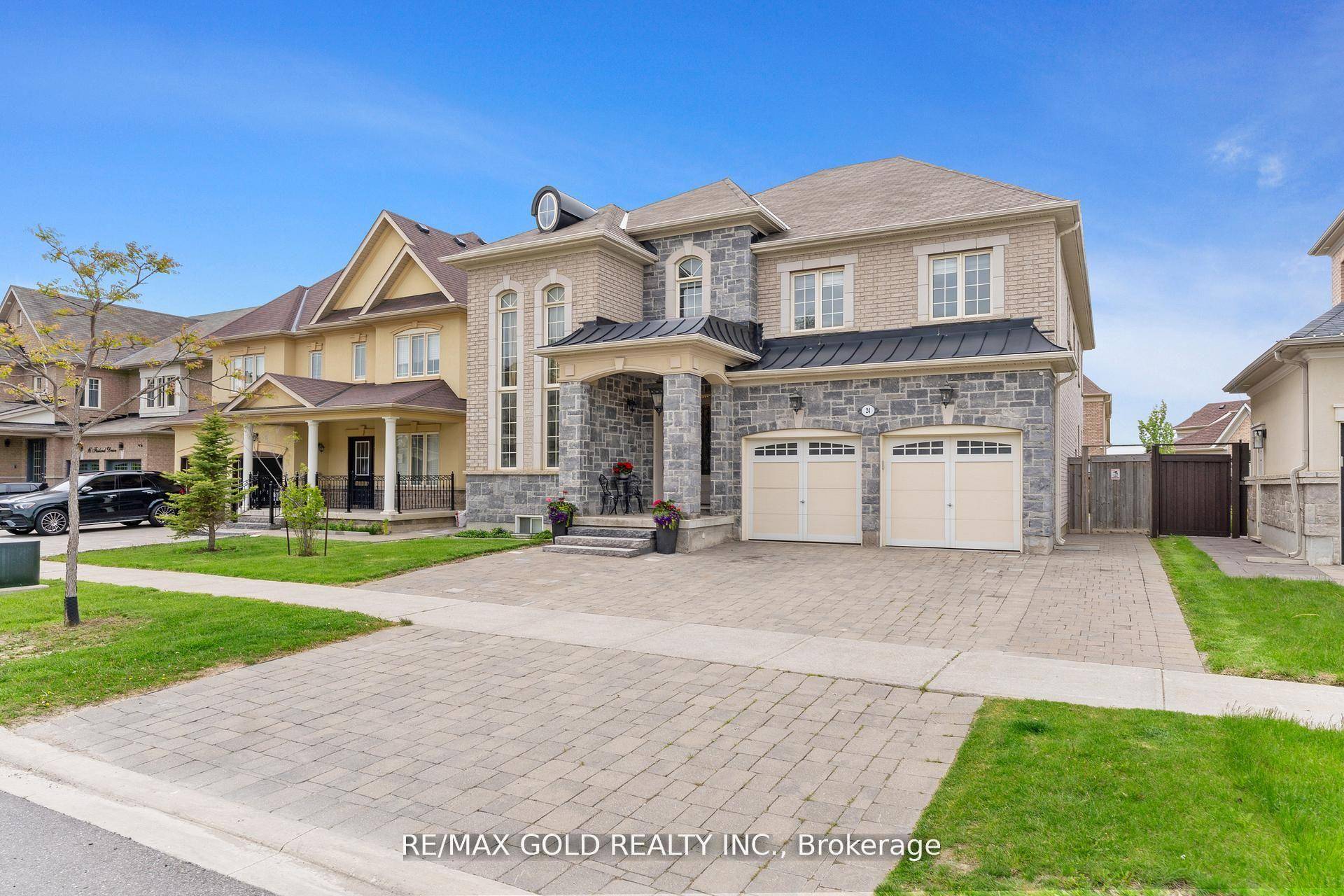 Bright and spacious 2 Bedroom basement offers a spacious and comfortable living Space in one of Kleinberg's.