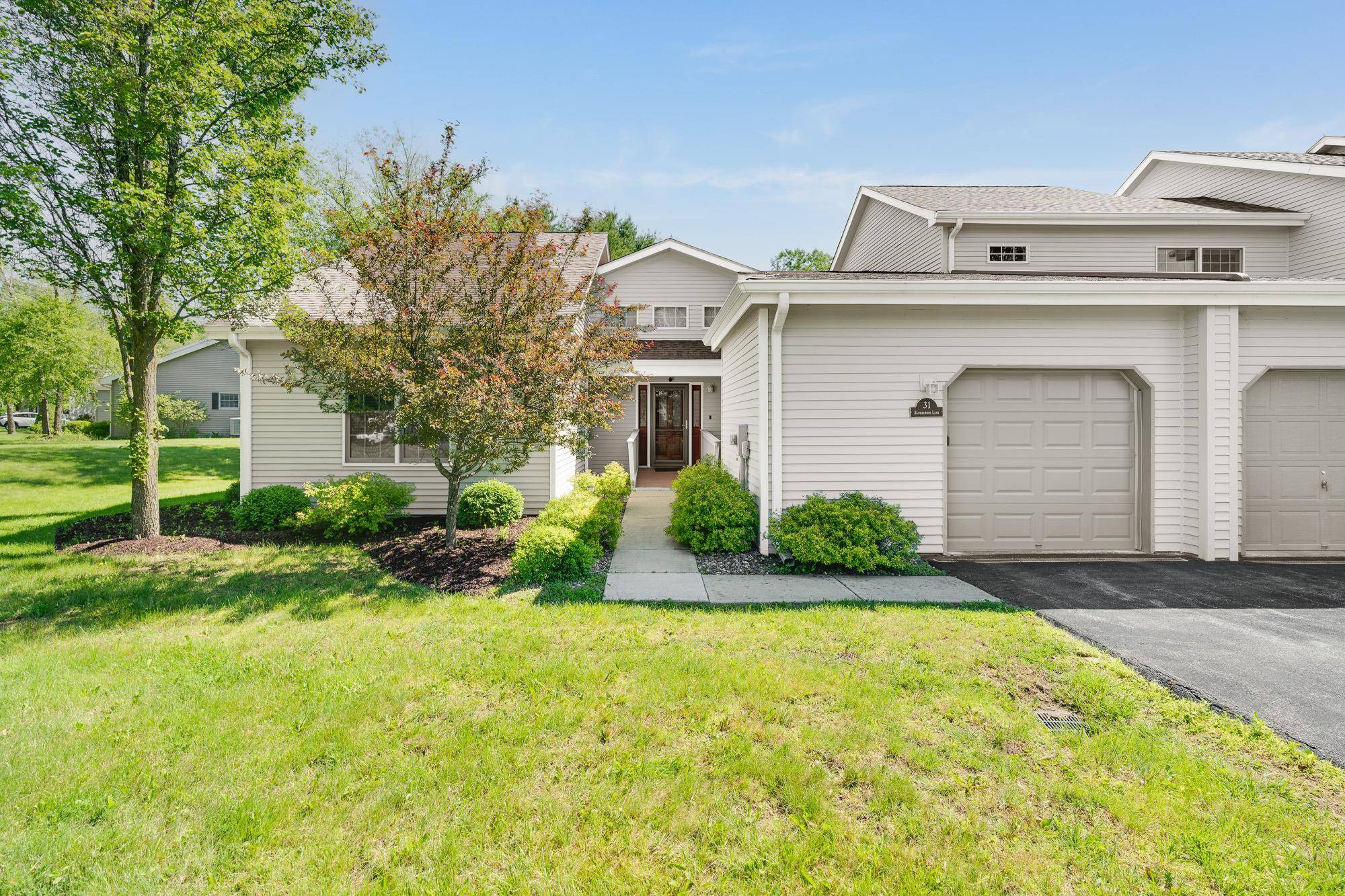 BACK ON MARKET, FULLY AVAILABLE !