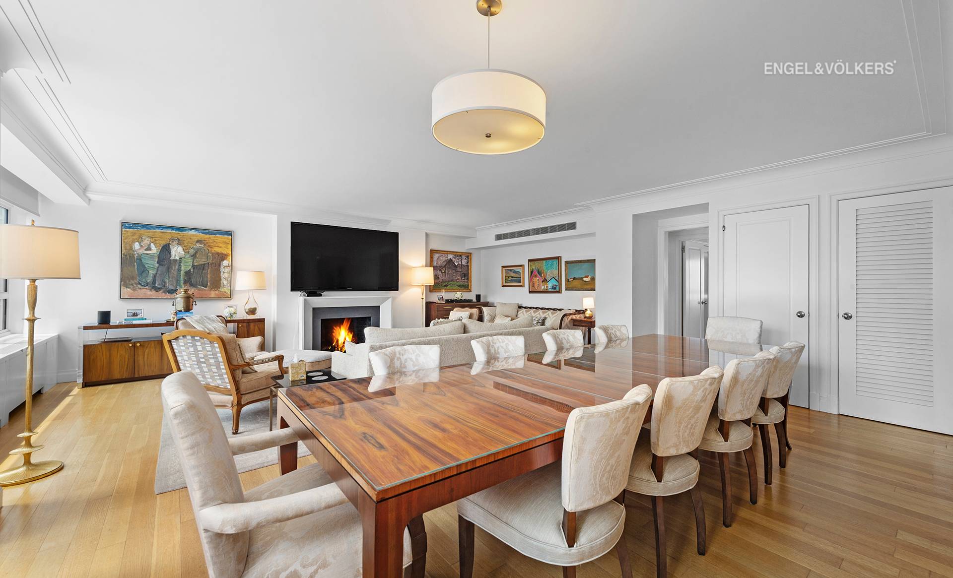 Historic Manhattan House designed by Gordon Bunshaft !