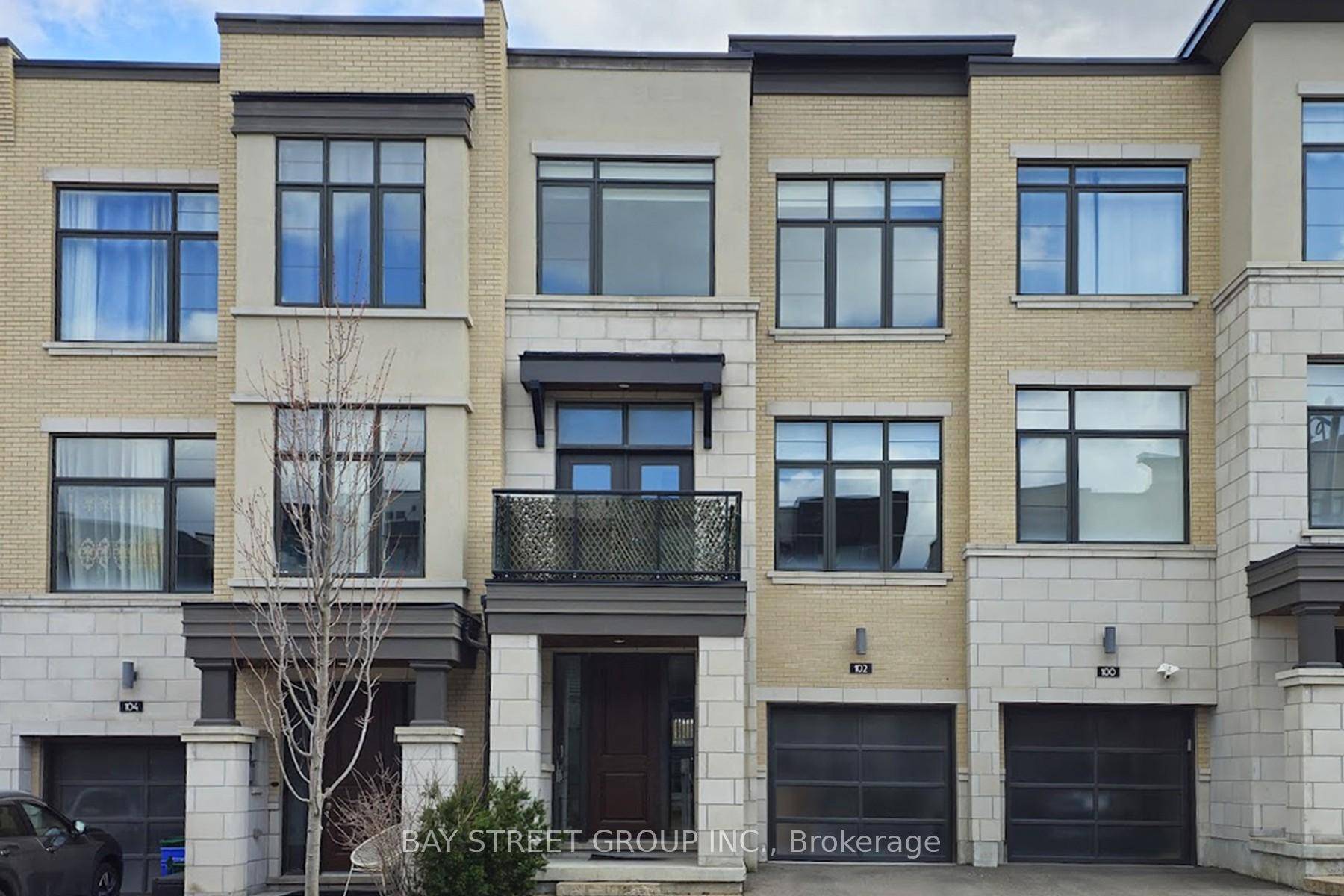 Absolutely Gorgeous Family Home Backing Onto Green Space in Sought After Carville Woods !