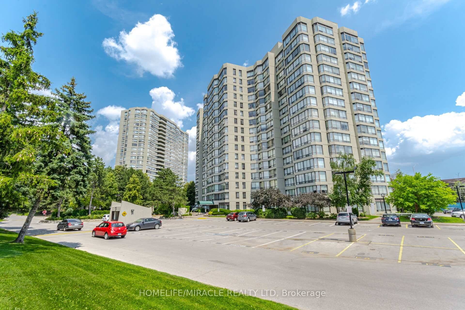 A rare penthouse corner unit with 2 1 bedrooms and 2 bathrooms, including a solarium that offers the flexibility of a third room designed for both comfort and function, with ...