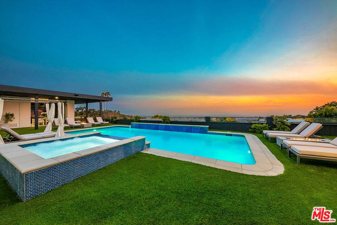 526 Chalette Dr 7BR Beverly Hills Post Office | B.H.P.O. La
