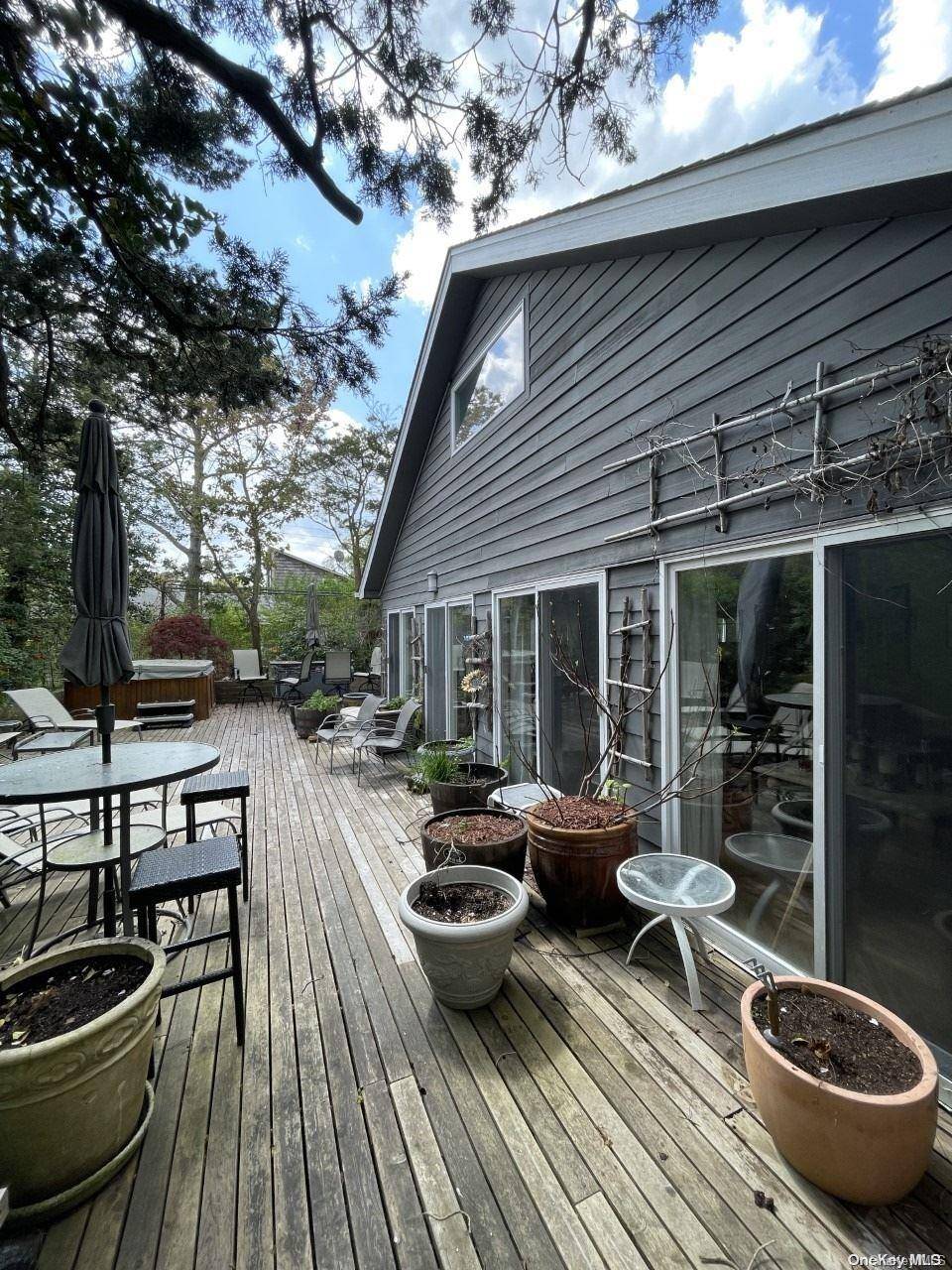 This Home is Available To Rent Weekly For 9, 000 NOT a month.