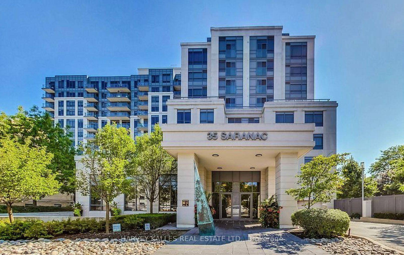 Spectacular one bedroom, open concept with huge private outdoor terrace !