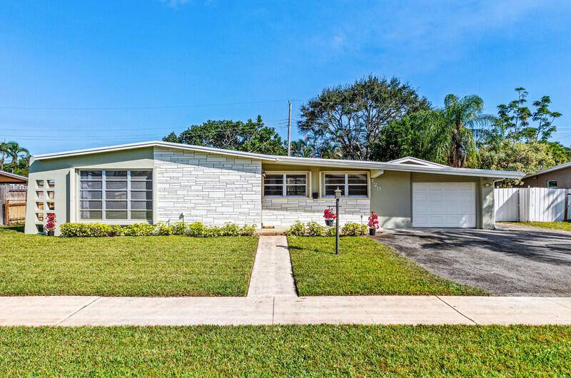 ENDLESS POSSIBILITIES AWAIT in this 3BR 2BA home complete with a BONUS 560sf Workshop that is sure to please the most enthusiastic hobbyist.