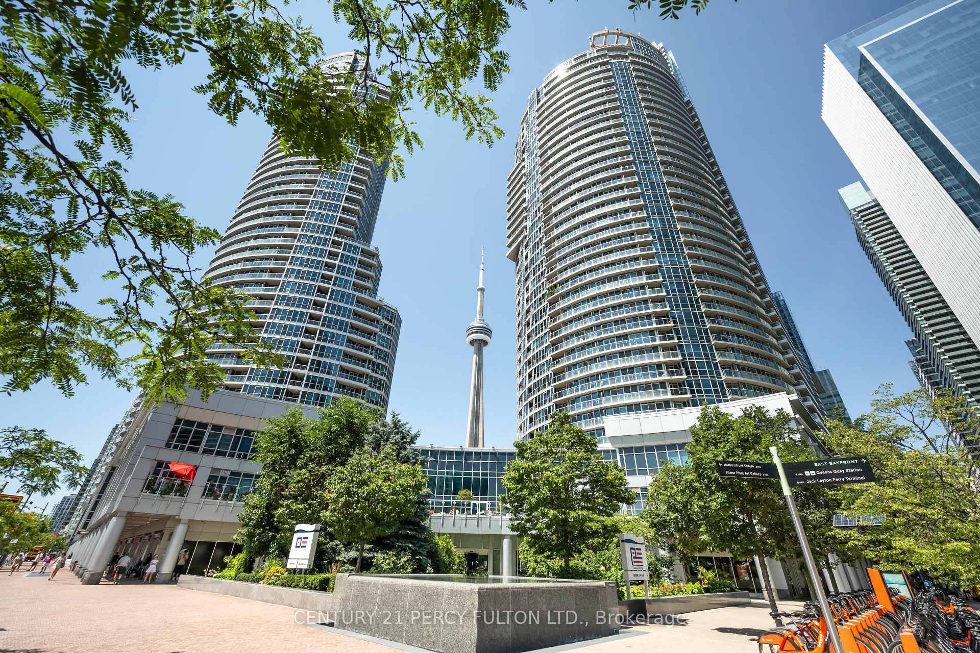 Welcome to 8 York Street in the heart of Torontos Harbourfront !