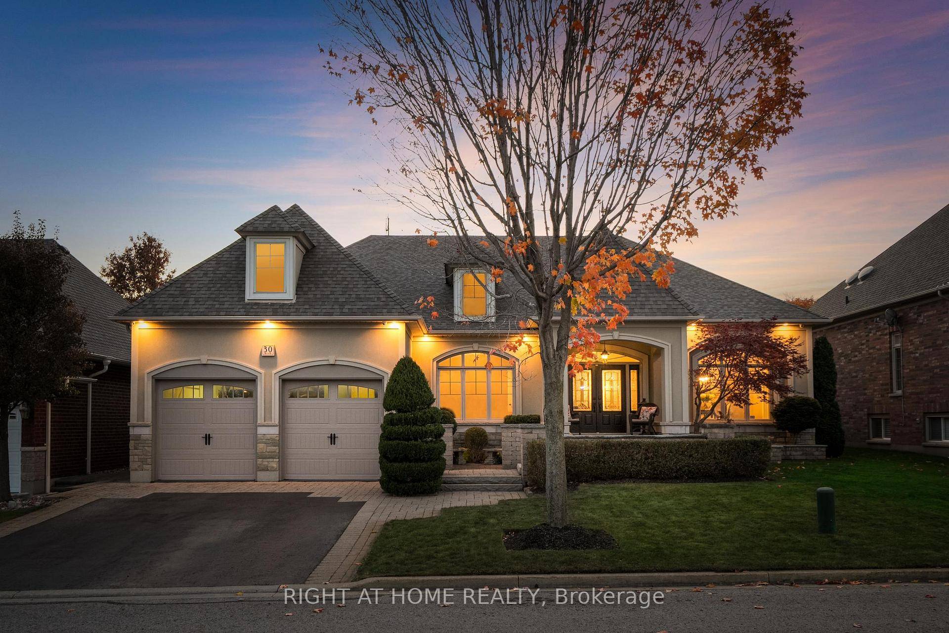 Look no further, your luxury Williamsburg dream bungalow awaits !