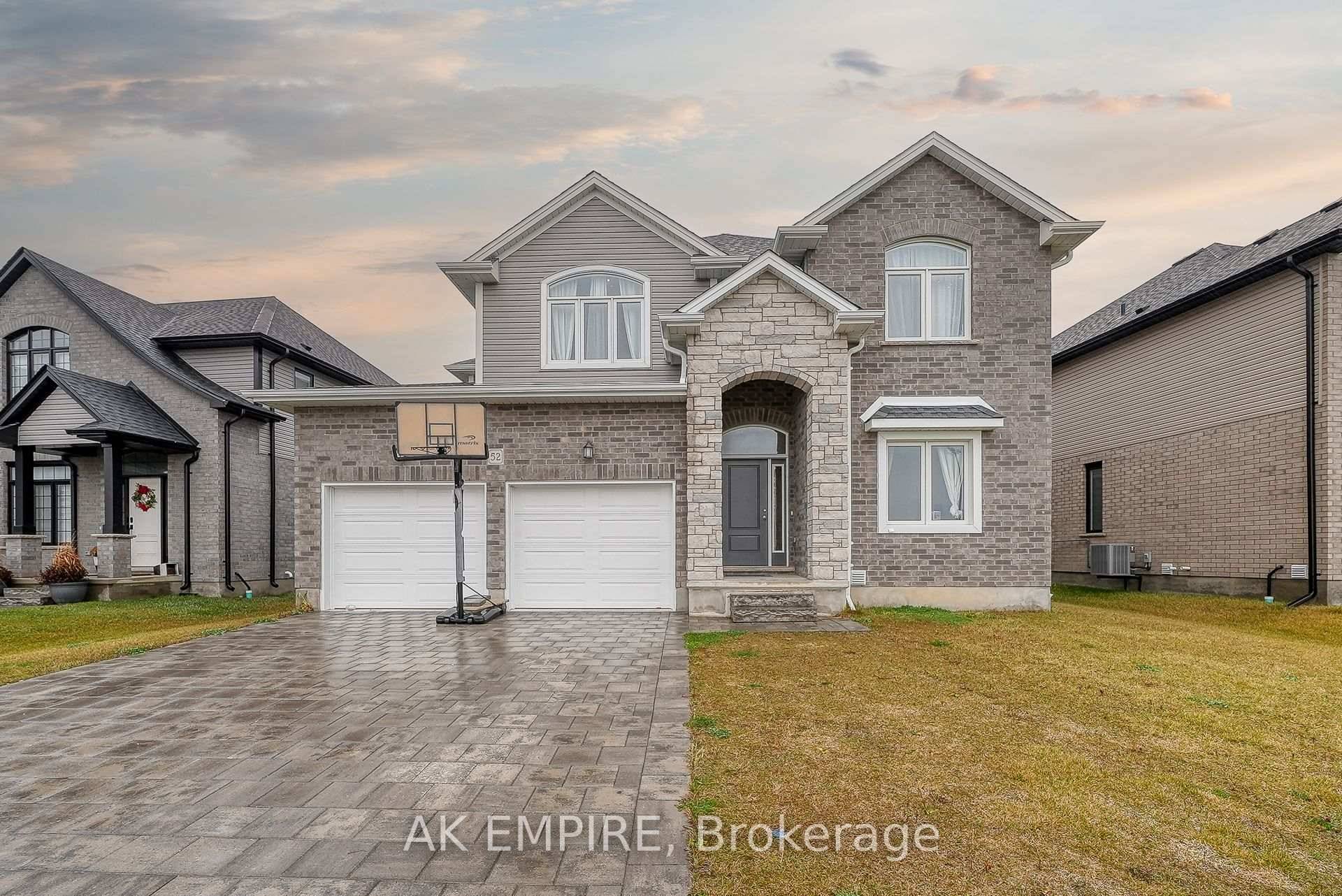 Welcome to the beautiful detached house built in St.
