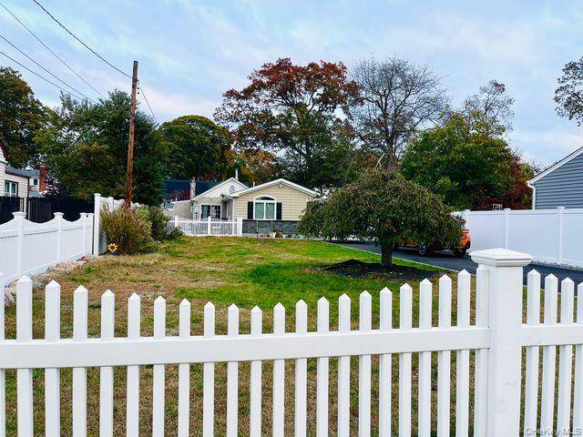 HOME SWEET HOME ! ! ! WELCOME to 219 Litchfield Avenue, Babylon.