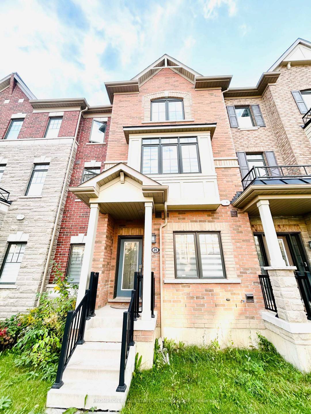 Immaculate, sun filled 3 bedroom townhouse in the highly sought after Victoria Square.