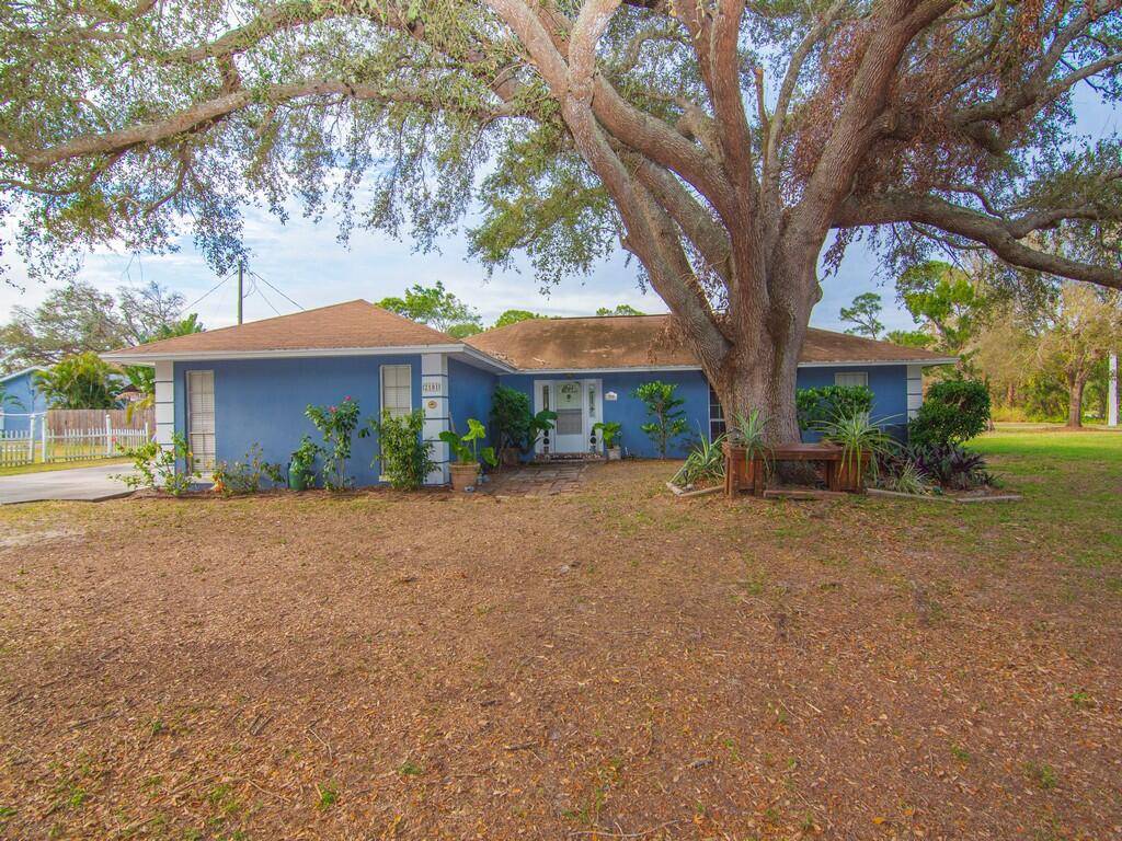 Pool home ! Seller will give 5, 000 towards buyer's closing costs or repairs.
