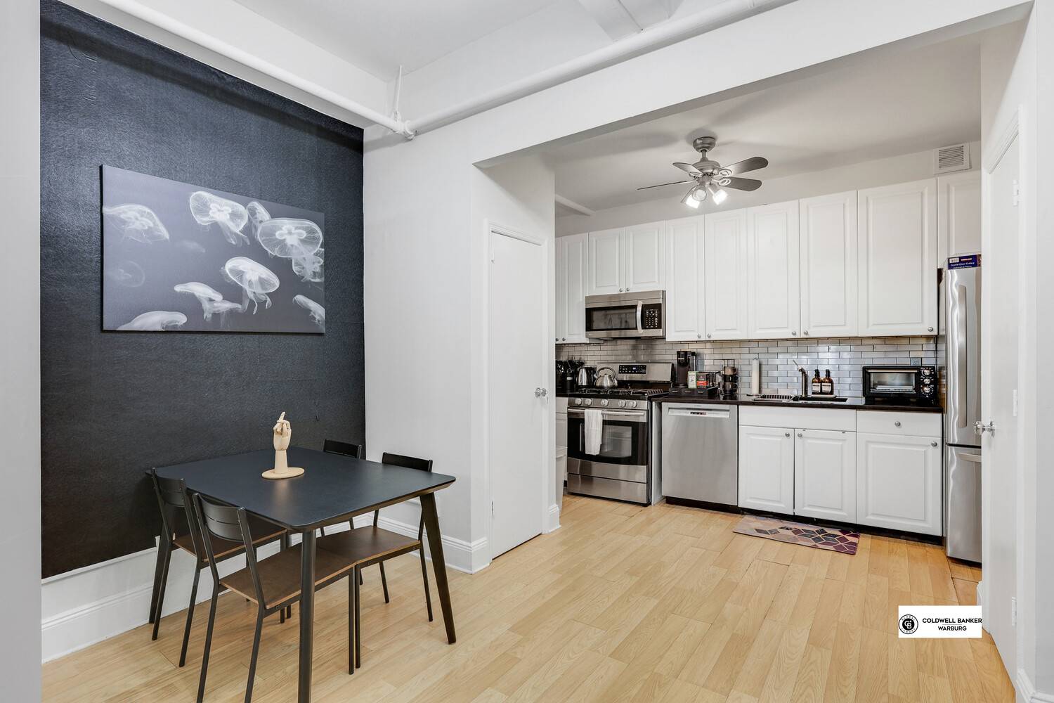 Discover the charm of Brooklyn Heights with this delightful 1 bedroom, 1 bath condo nestled in the heart of this vibrant neighborhood !