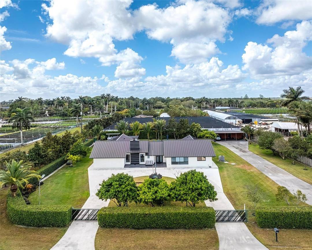 Tucked in Miami Dade s beloved Redland agricultural area, this estate offers the rare combination of space, privacy, and convenience !