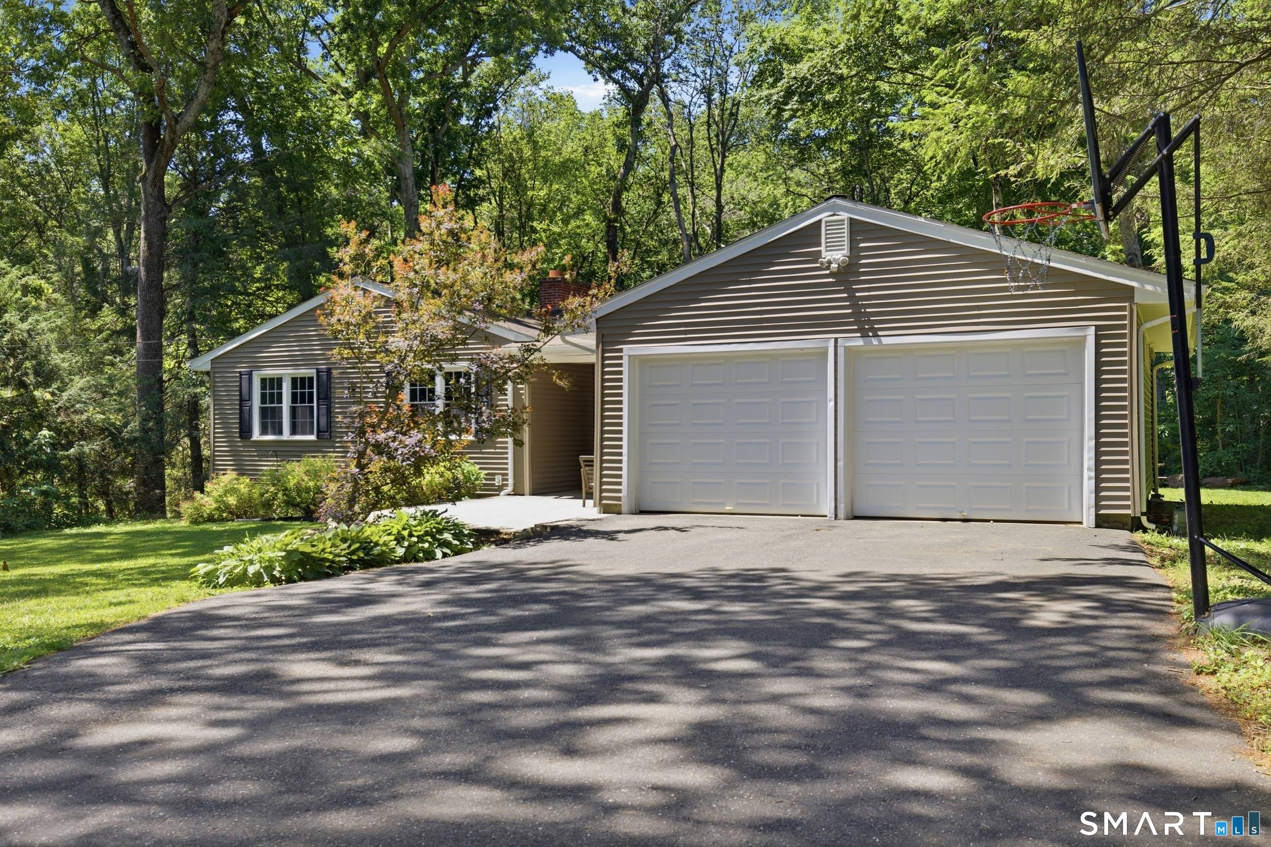 Nestled on a private 1. 76 acre lot in Trumbull's sought after historic Nichols neighborhood, this beautifully maintained and fully remodeled ranch offers the perfect blend of modern updates, flexible ...